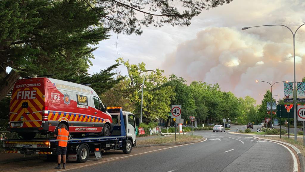 Heavy tow truck recovery of a Fire Service incident command unit in South Australia